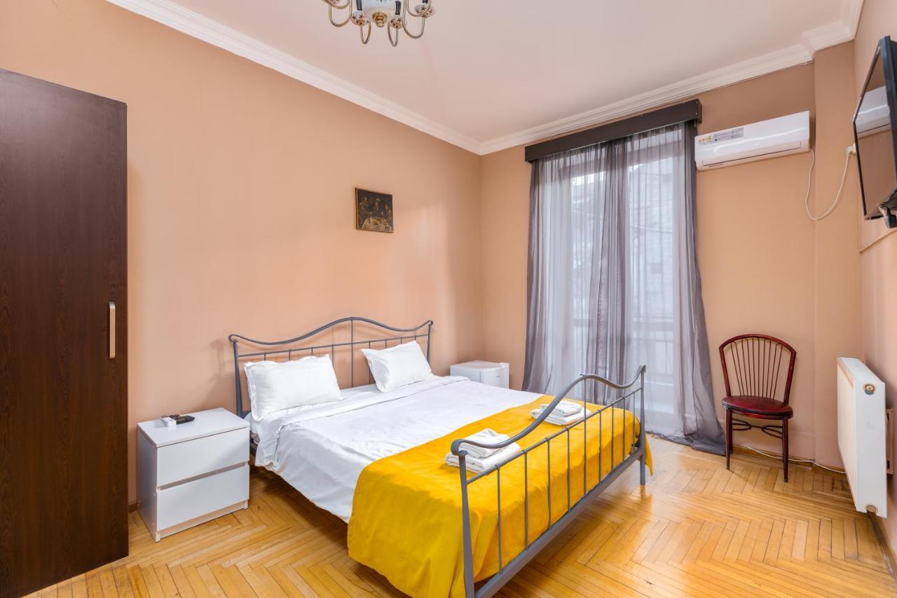 Sunny Hotel Tbilisi Esterno foto