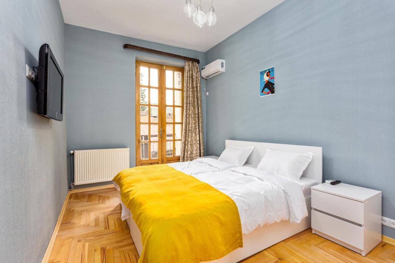 Sunny Hotel Tbilisi Esterno foto